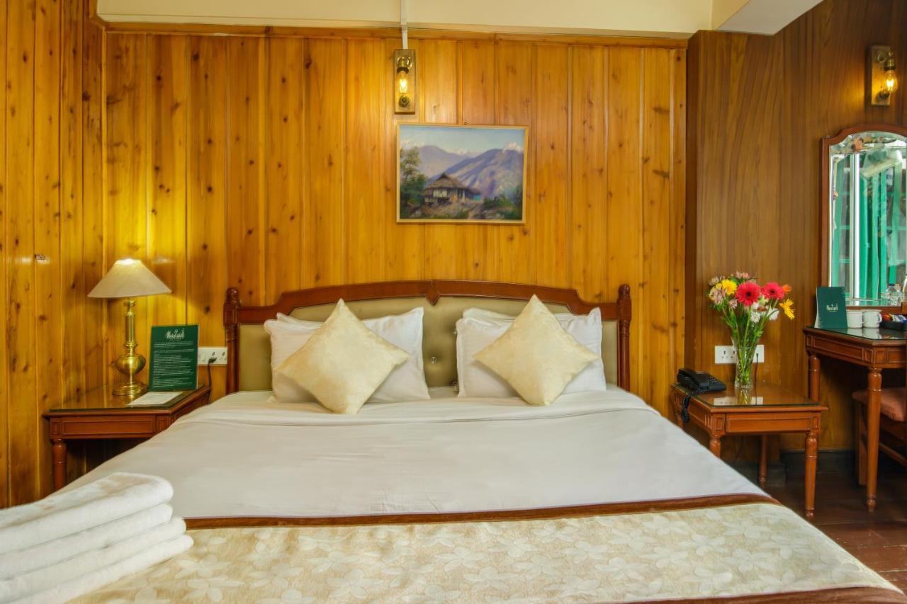 Muscatel Himalayan Resort - 400 Mts From Mall Road Дарджилинг Экстерьер фото