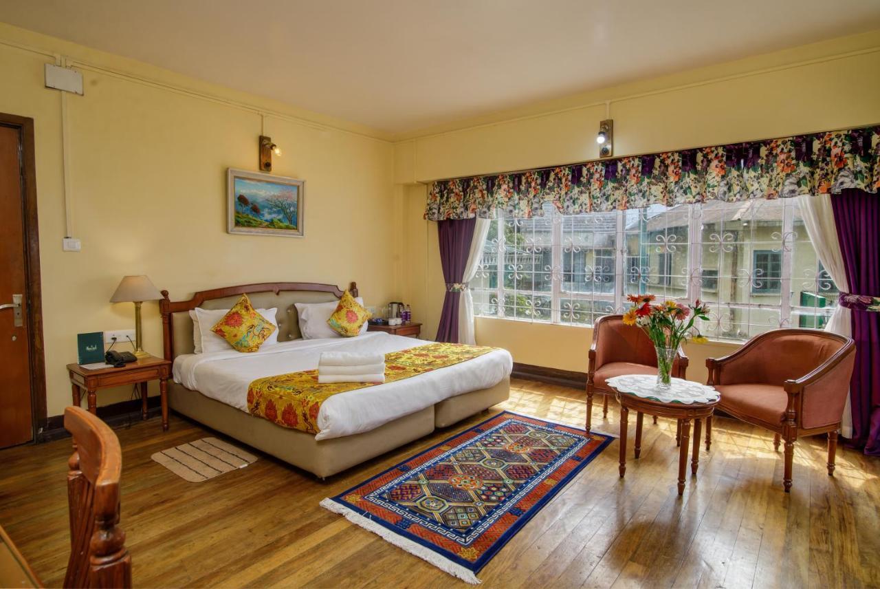 Muscatel Himalayan Resort - 400 Mts From Mall Road Дарджилинг Экстерьер фото