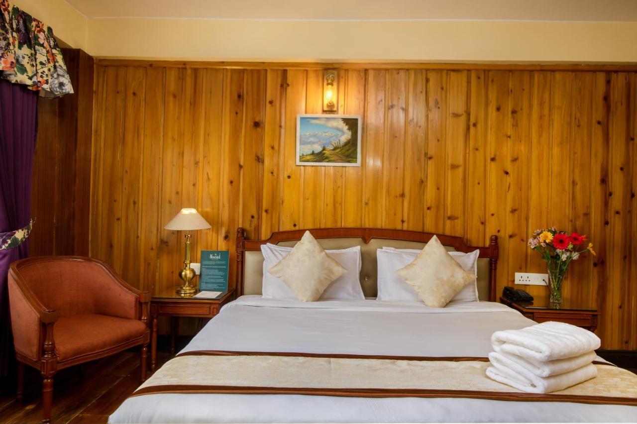 Muscatel Himalayan Resort - 400 Mts From Mall Road Дарджилинг Экстерьер фото