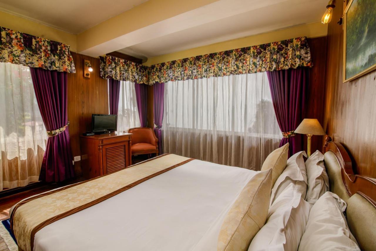 Muscatel Himalayan Resort - 400 Mts From Mall Road Дарджилинг Экстерьер фото