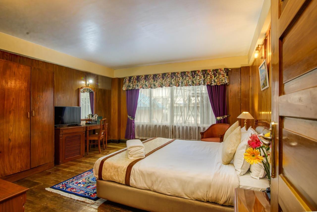Muscatel Himalayan Resort - 400 Mts From Mall Road Дарджилинг Экстерьер фото