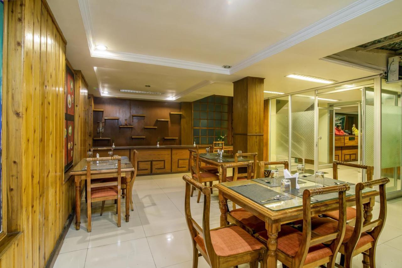 Muscatel Himalayan Resort - 400 Mts From Mall Road Дарджилинг Экстерьер фото